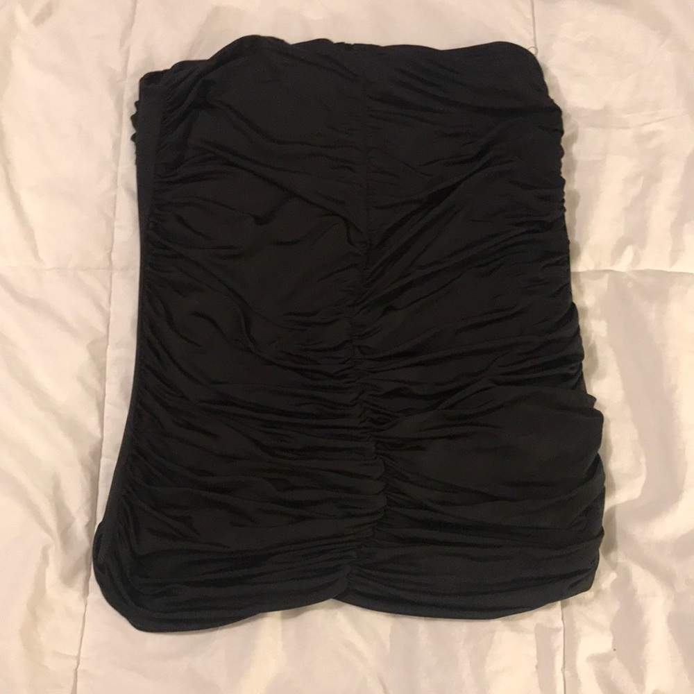 Rouged mini skirt.